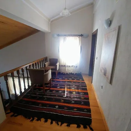 Villa Lake House