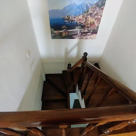 Villa Lake House